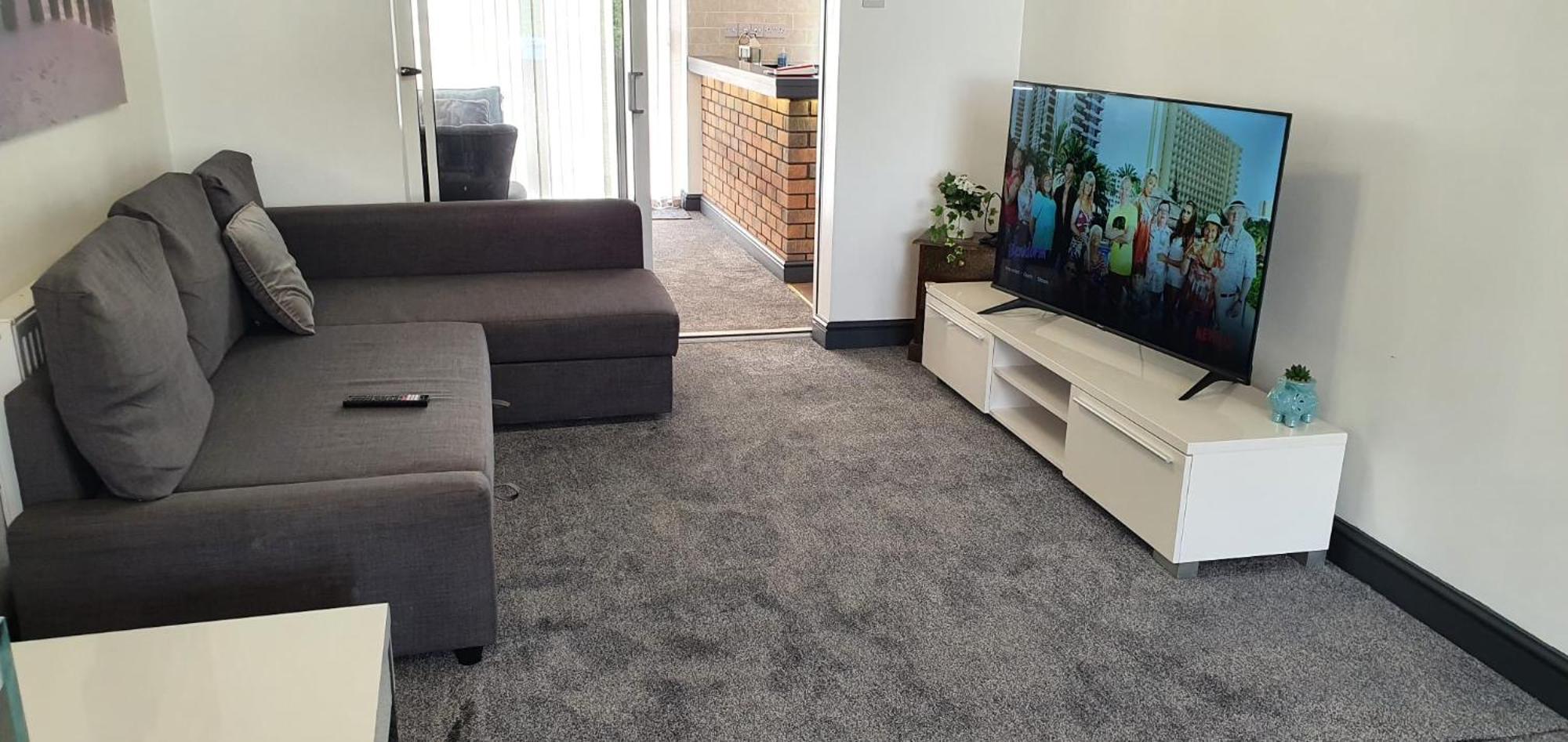 Green Haven Villa - 4Br Spacious House With Hot Tub, Ample Parking, Air Condition, Wifi, Netflix, Patio & Garden Kidlington Extérieur photo